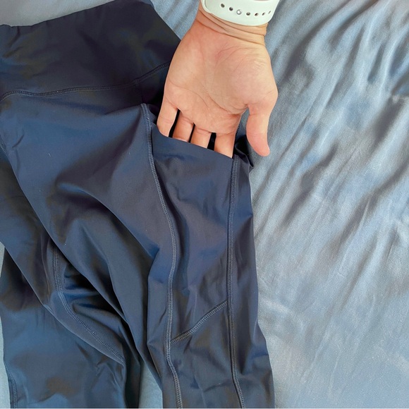 Navy blue Vuori leggings - Picture 5 of 5